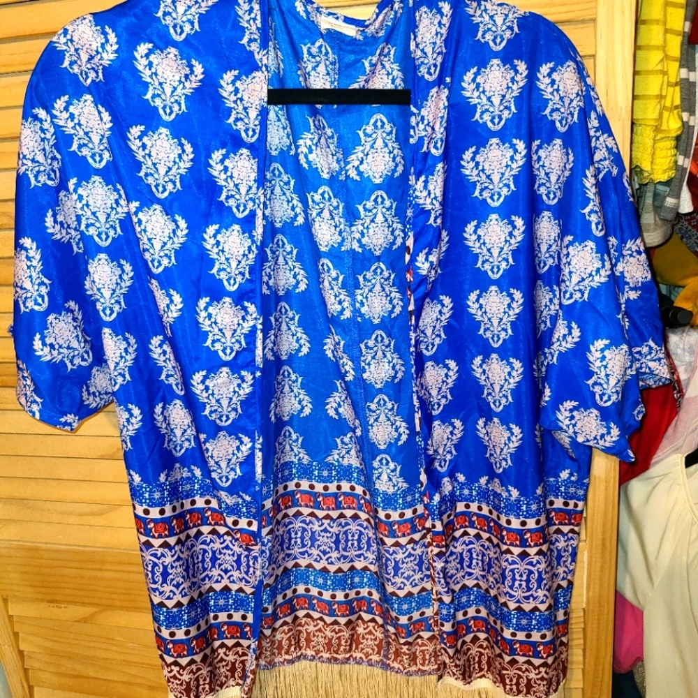 Blue print fringe tunic top size large